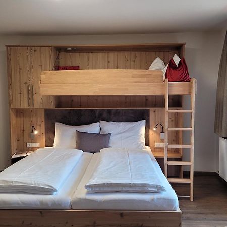 Hotel Brandgut - Vor Freude Gluehen à Viehhofen Extérieur photo