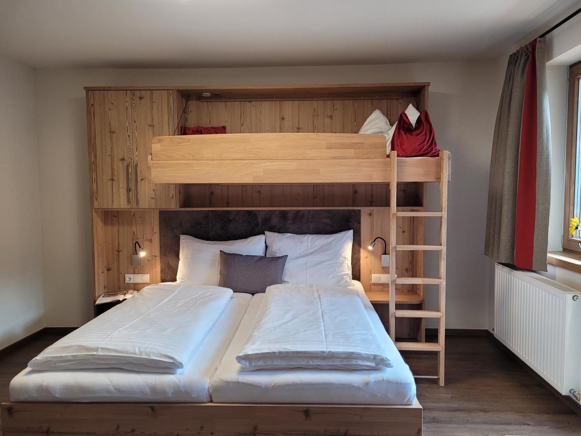 Hotel Brandgut - Vor Freude Gluehen à Viehhofen Extérieur photo
