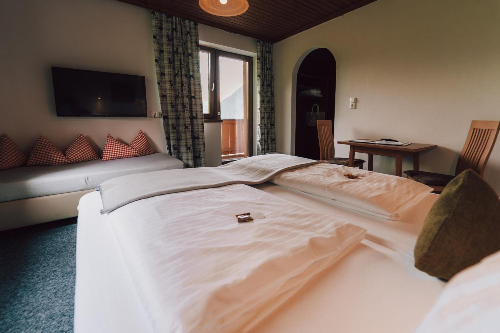 Hotel Brandgut - Vor Freude Gluehen à Viehhofen Extérieur photo