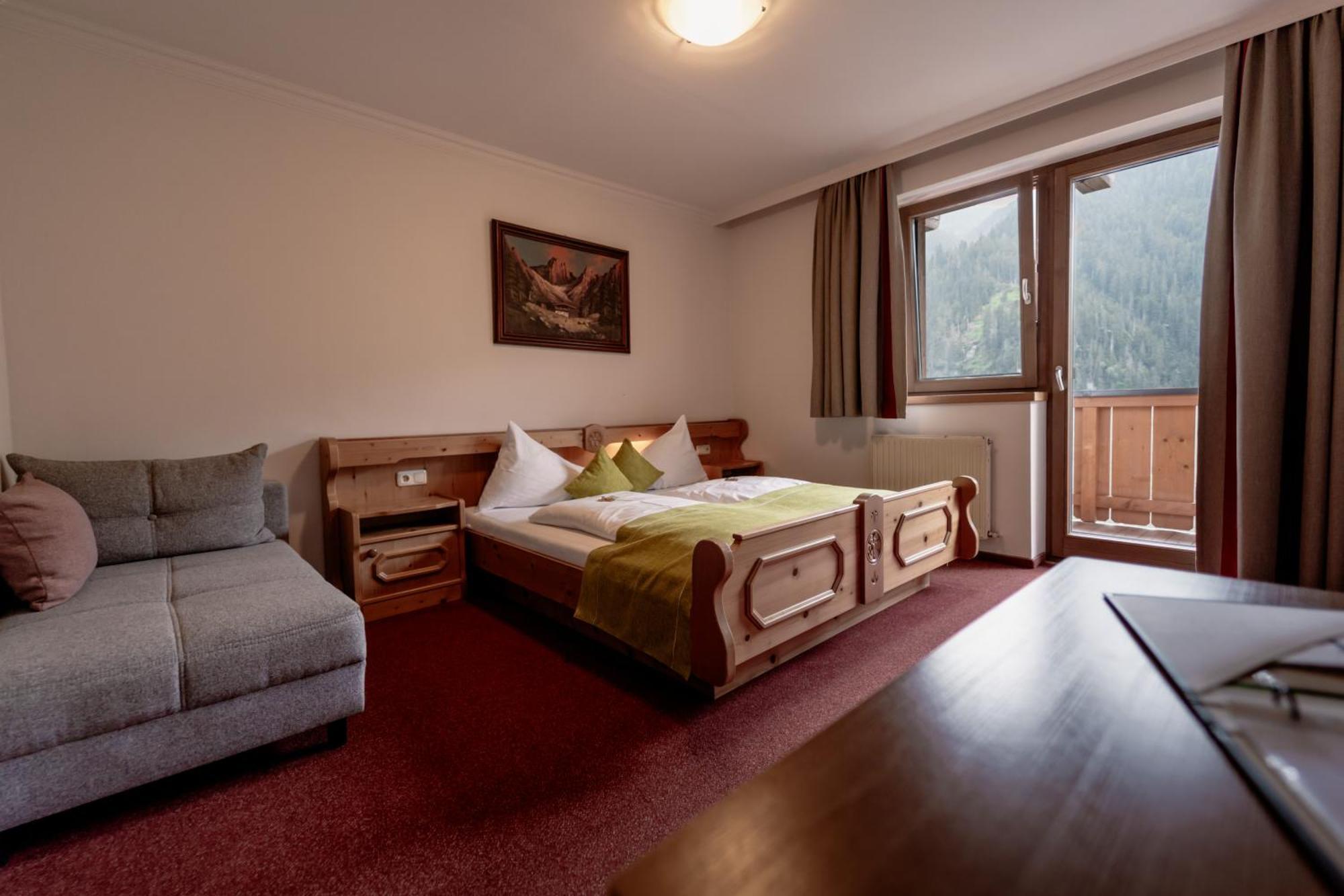 Hotel Brandgut - Vor Freude Gluehen à Viehhofen Extérieur photo