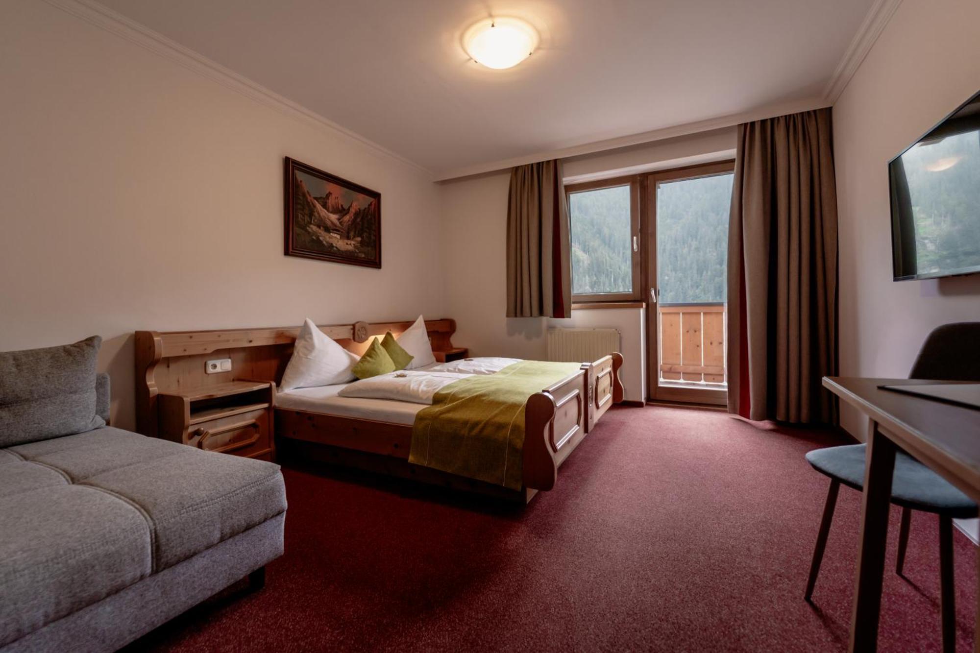 Hotel Brandgut - Vor Freude Gluehen à Viehhofen Extérieur photo